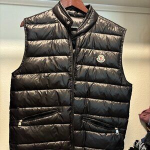 MONCLER Black Down Vest Size 3 Men’s Small Puffer Full Zip Sleeveless